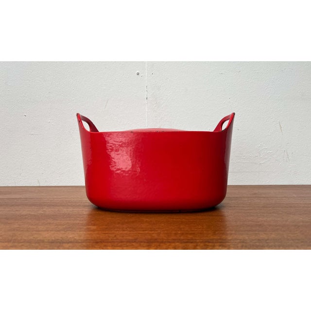 Mid-Century Modern Red Enamel Cast Iron Pot by Timo Sarpaneva for Rosenlew of Finland, 1960s For Sale - Image 6 of 18