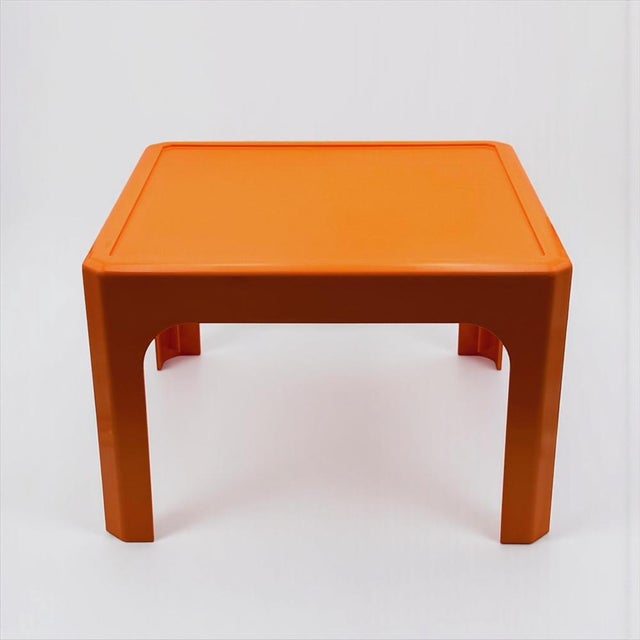 1970s French Model 1872 Low Table in Orange Plastic by Gilac, 1970s For Sale - Image 5 of 18