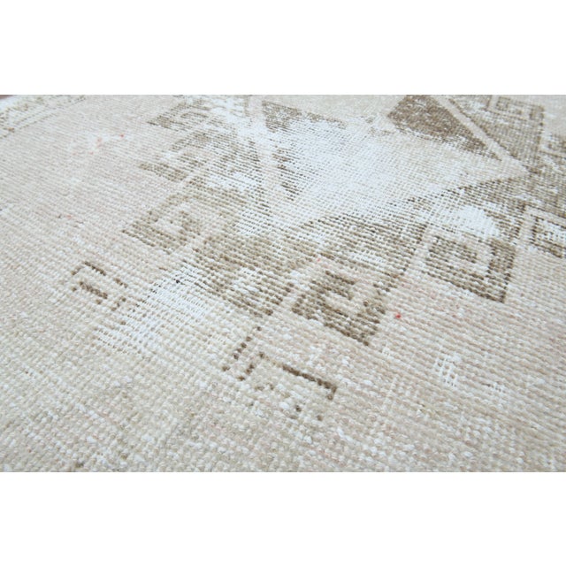 Turkish 1970s Vintage Handmade Wool Cotton Turkish Beige Area Rug For Sale - Image 3 of 11