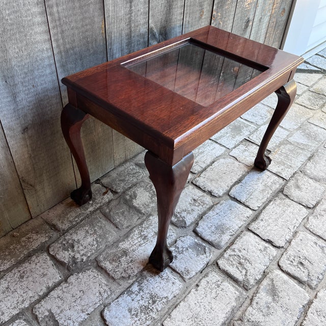 Antique Chippendale-Style Mahogany Vitrine / Display Table on Ball-and-Claw Feet For Sale - Image 4 of 13