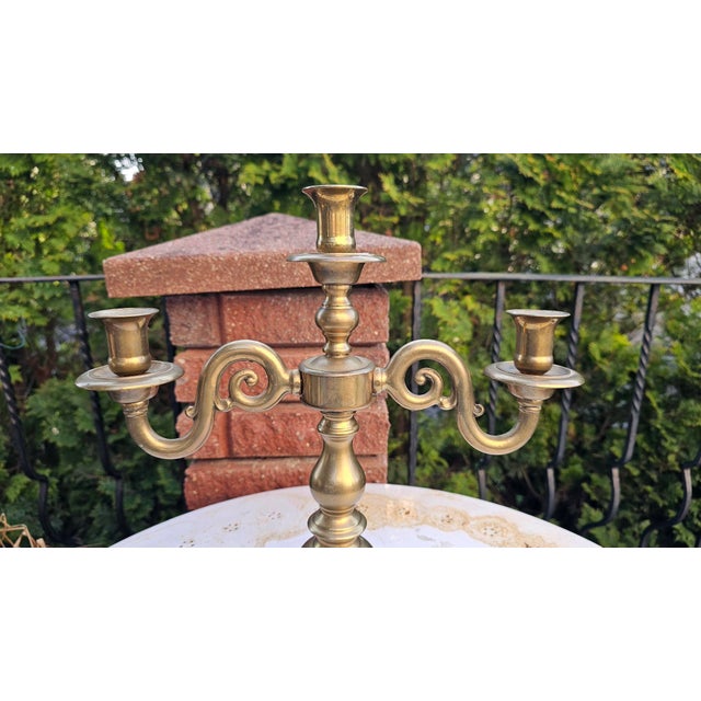 Art Deco Brass Triple Candlestick, 1920s, in Very Good conditions. Designed 1920 to 1949