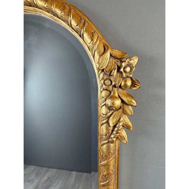 20th Century Carved and Gilded Wooden Mirror Decorated with Fruit and Flowers For Sale - Image 4 of 9