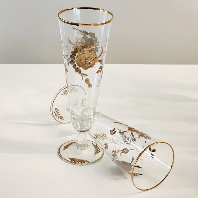 Gold 1960s Set of 10 24k Gold Encrusted Crystal Champagne Flute Pilsner Barware Set For Sale - Image 8 of 14