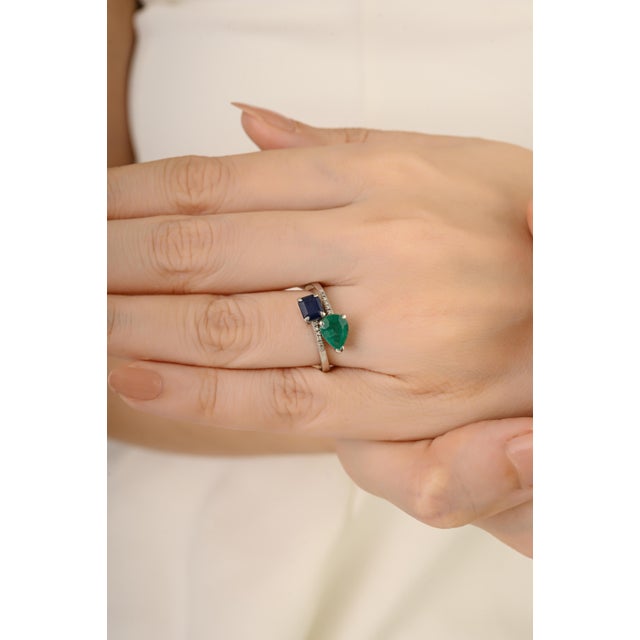 Gemstone 2.09 Ct Emerald Sapphire Modern Toi Et Moi Ring Size 5 in 14k White Gold For Sale - Image 7 of 15