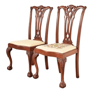 Baker Furniture Style Chippendale Carved Mahogany Side Chairs or Dining Chairs, Pair For Sale