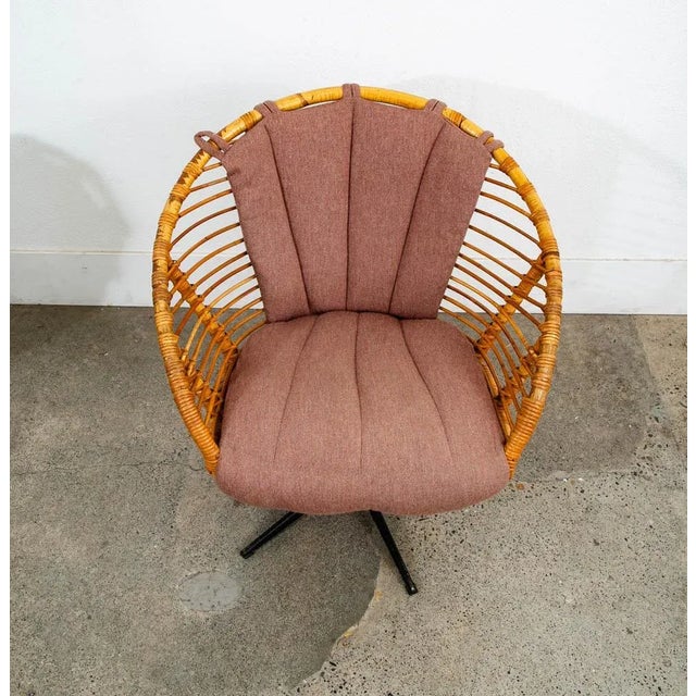 1960s Mid Century Modern Lounge Chair Set Black Swivel Rattan Pink Rose Fabric Denmark For Sale - Image 9 of 11