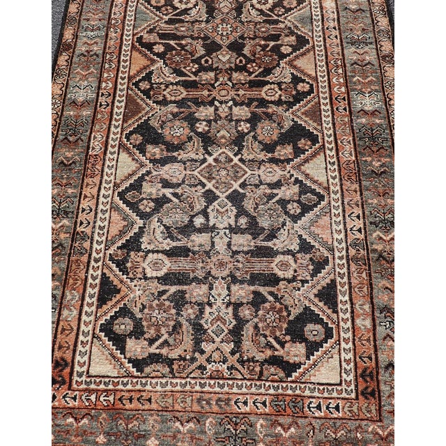 1920s Antique Persian Bidjar Rug With Intricate Floral Medallion 8'9 X 11'5 For Sale - Image 5 of 8