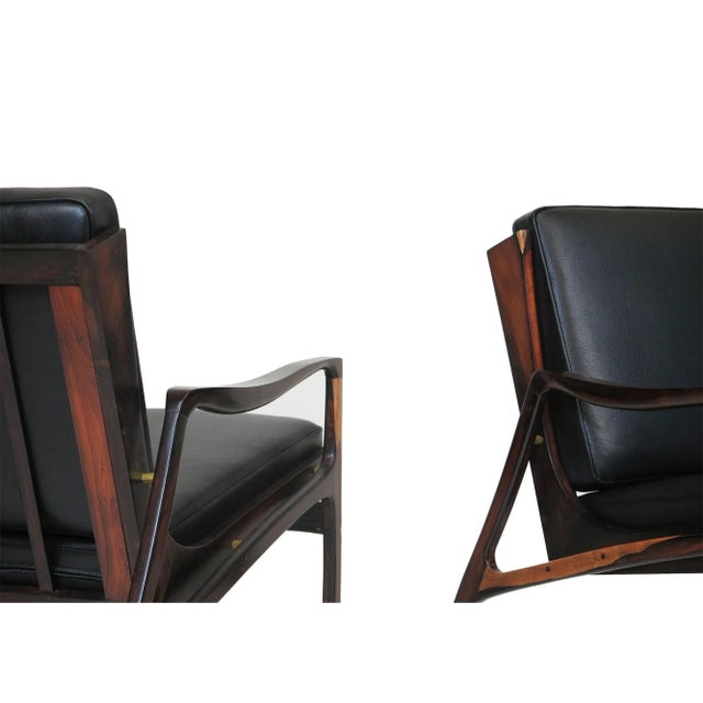 Liceu de Artes e Ofícios Mid 20th Century Liceu De Artes E Officios Brazilian Rosewood Lounge Chairs - a Pair For Sale - Image 4 of 12