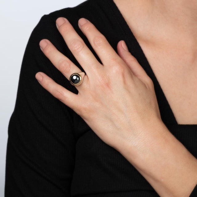 C1999 Tiffany & Co Hematite Ring Sz 5.75 Sterling Silver 18 Karat Gold Band Signed For Sale In Los Angeles - Image 6 of 7