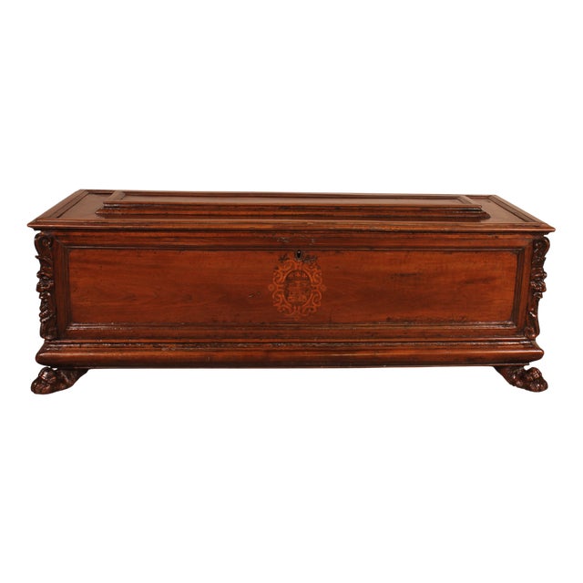 Italian Renaissance Cassone or Wedding Chest in Walnut with Coat of Arms, 16th Century For Sale