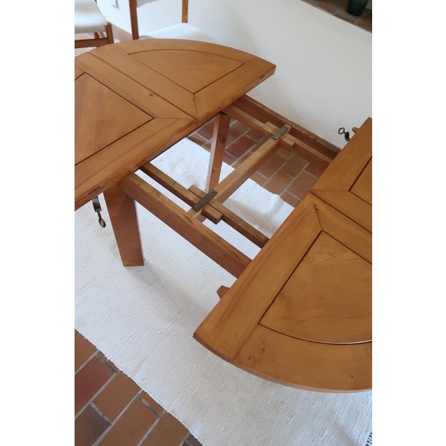 Round Extending Dining Table in Elm attributed to Maison Regain, France, 1980s For Sale - Image 10 of 15