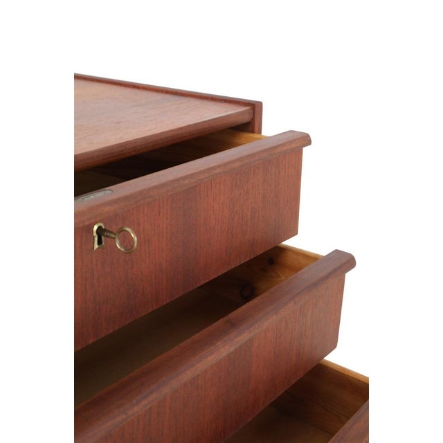 Mid-Century Modern Danish Teak Chest of Drawers, 1960s For Sale - Image 14 of 18