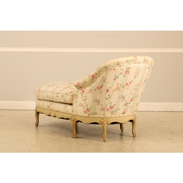 1960s Vintage French Louis XV Style Down Seat Chaise Lounge For Sale - Image 5 of 16