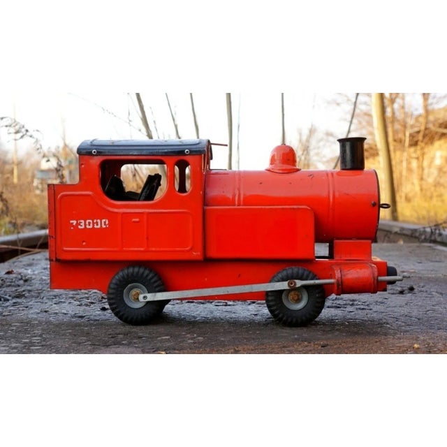 Bauhaus Puff-Puff Toy Train, England, 1950s For Sale - Image 3 of 9