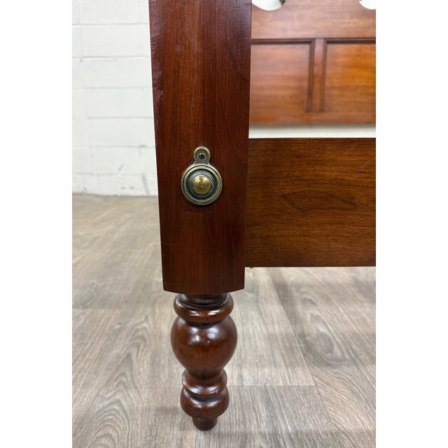 Early 20th Century Vintage Full Size Thomasville Heirloom Collection Cherry Wood Four Poster Bed For Sale - Image 5 of 18