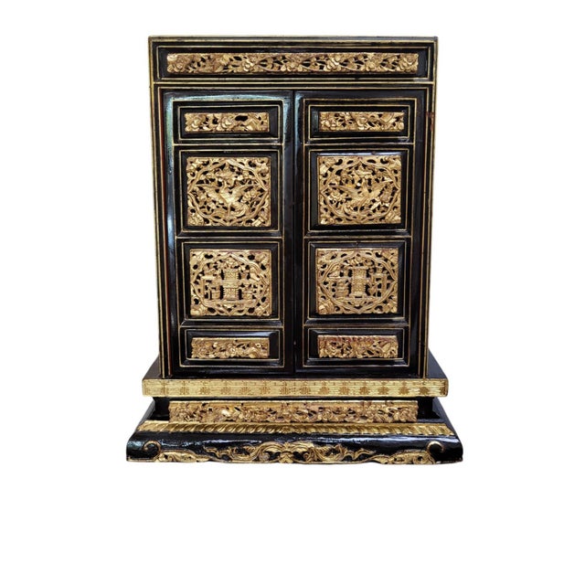 Antique Meiji/Taisho Japanese Lacquer & Gilt Butsudan Shrine With Dainichi Nyorai Buddha For Sale - Image 14 of 15