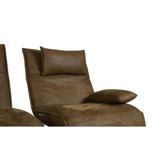 Free Motion Epos Leather Two-Seater Olive Green Mustard Electric Function Sofa from Koinor For Sale - Image 10 of 18