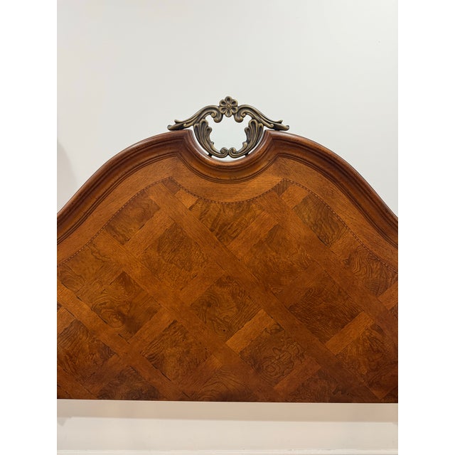 Thomasville Neo- Classical King Size Poster Bed For Sale In West Palm - Image 6 of 12