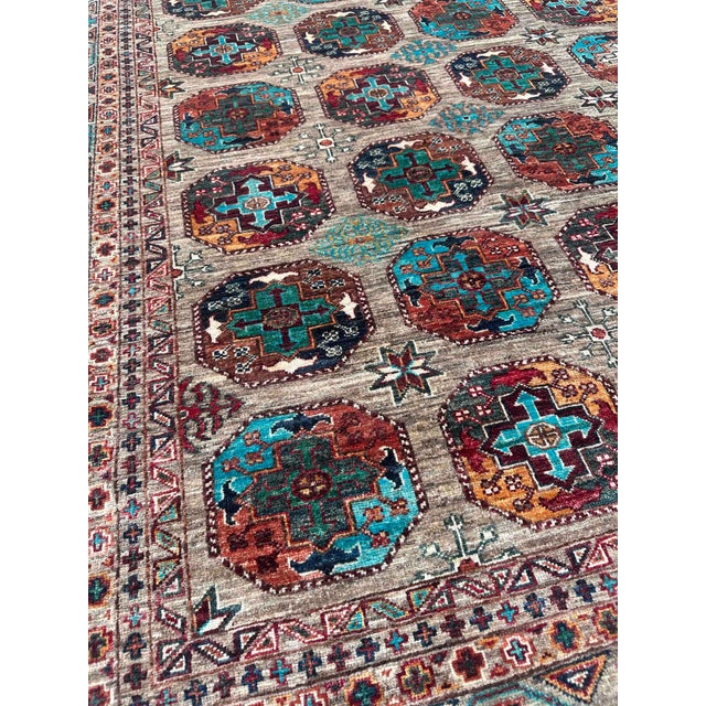 Mid 20th Century Vintage Caucasian Kazak Wool Rug With Repeating Medallions – 168x231 Cm For Sale - Image 5 of 18