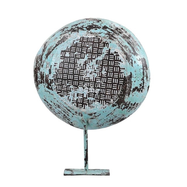 Folk Art 1970s Industrial Metal Sieve Tabletop Sculpture | Rustic Farmhouse Centerpiece on Stand | Distressed Blue Gray Kitchen Tool Home Decor For Sale - Image 3 of 6