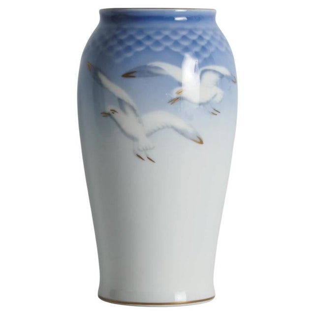 Vintage Porcelain Seagull Model 678 Vase from Bing & Gröndahl, Denmark, 1970s For Sale - Image 18 of 18