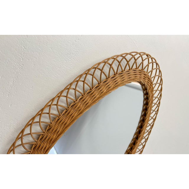 Asymmetrical Teardrop Rattan Wall Mirror in the style of Franco Albini, 1960s For Sale - Image 4 of 11