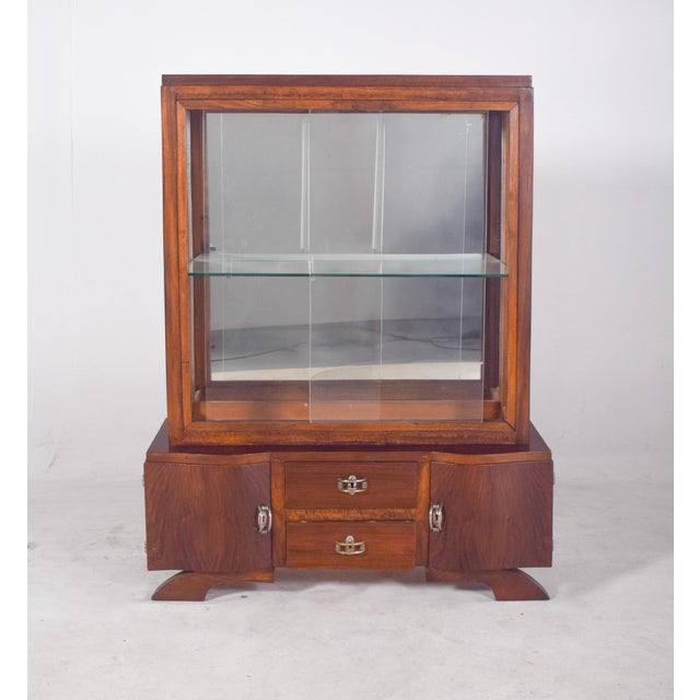 Art Deco Showcase in Walnut, 1930s For Sale - Image 10 of 11