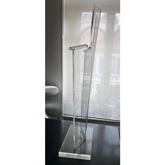 Plastic Bust in Acrylic Glass, 1980s For Sale - Image 7 of 16