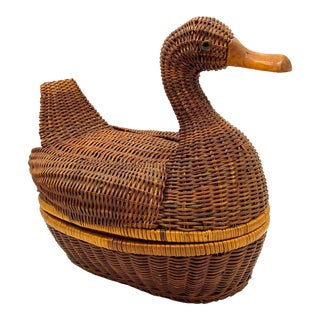 Late 20th Century Vintage Boho Chic Wicker Duck Bird Basket For Sale