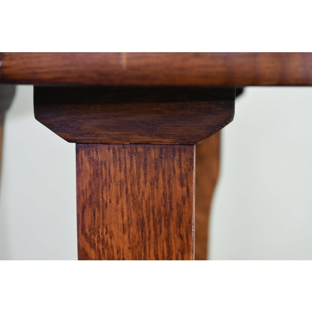 Arts and Crafts / Mission Style Oak Round End Table For Sale - Image 4 of 10