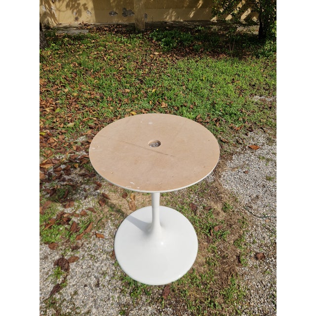 Round Tulip Table by Eero Saarinen for Knoll Inc. / Knoll International, 1970s For Sale - Image 12 of 14