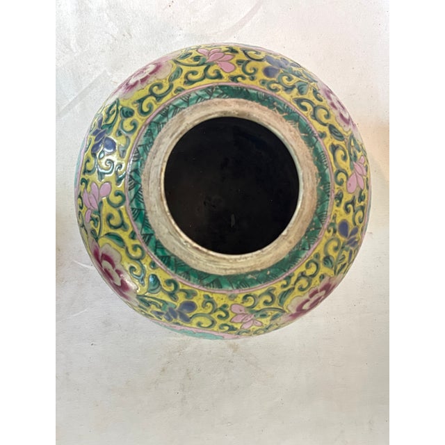 Late 19th Century Imperial Yellow Jar For Sale In Chicago - Image 6 of 9