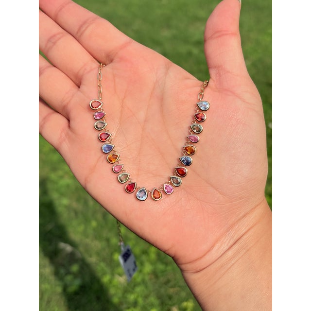 Navy Blue Bezel Set 7.13ct Rainbow Sapphire Contemporary Necklace in 14k Gold For Sale - Image 8 of 16