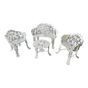 Exquisite Grape Vine Leaf Settee, 2 Chairs and Table, 4 Pieces Excellent "Mint" Condition Mid 20th Century