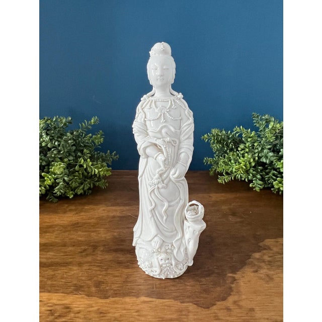 Antique Blanc De Chine Guanyin Pair For Sale - Image 13 of 18