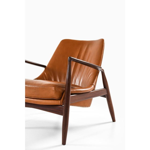 Afromosia and Leather Easy Chair attributed to Ib Kofod-Larsen, 1950s For Sale - Image 6 of 11
