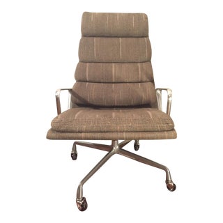 Herman Miller Aluminum Group Executive Chair For Sale