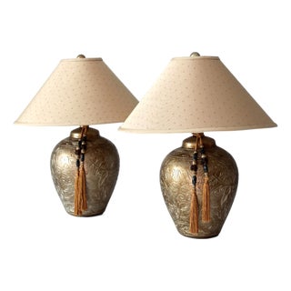 Pair of Vintage Chinoiserie Style Gilt Ceramic Table Lamps For Sale