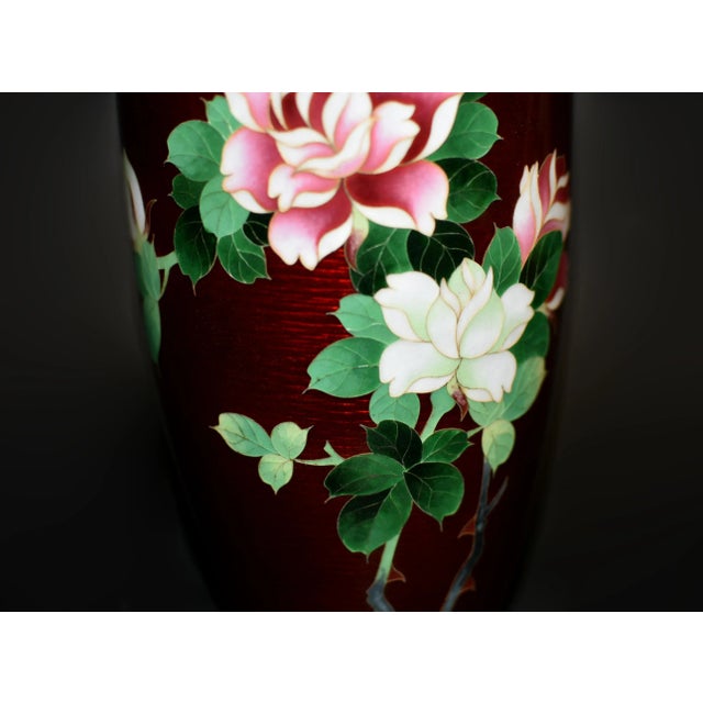 Early 20th Century Early 20th Century Signed Ando Jubei Ginbari Red Japanese Cloisonne Vase For Sale - Image 5 of 12