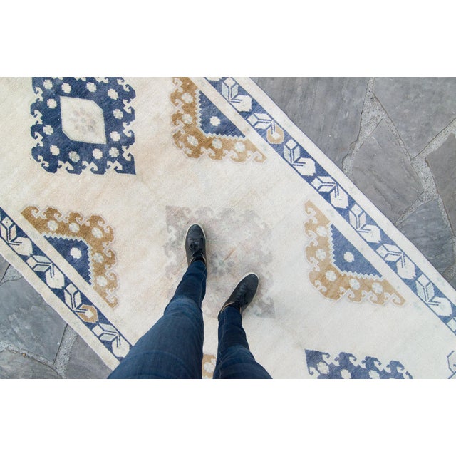 1980s Vintage Oushak Neutral Wool Hand Knotted Rug For Sale In Los Angeles - Image 6 of 11