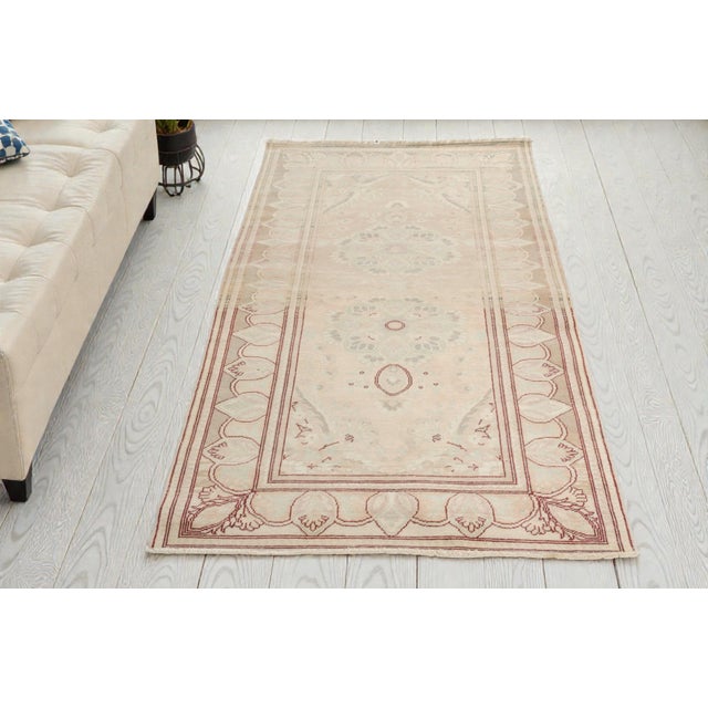 Mid 20th Century Anatolian Tan Colour Wool Carpet For Sale - Image 4 of 11