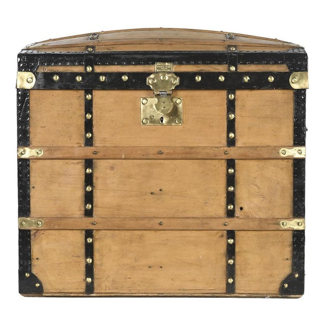 Metal Parisian Reinforced Wooden Transport Trunk, 1800s For Sale - Image 7 of 7