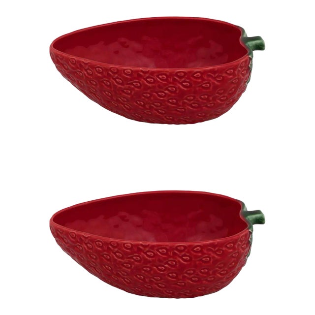 Bordallo Pinheiro Strawberries Oval Bowls, 46 oz, Set of 2 For Sale