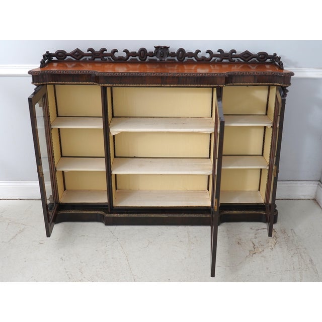 Antique Italian Victorian Style Mahogany Display Cabinet For Sale - Image 4 of 18