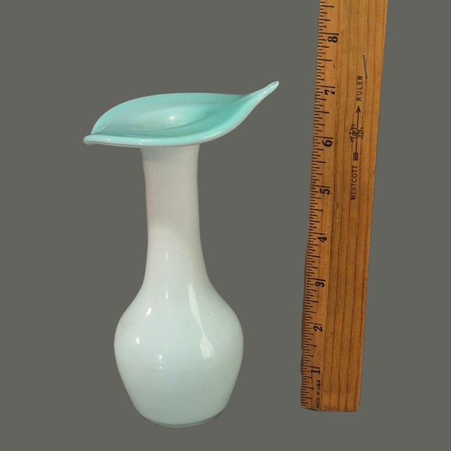 Late 20th Century Vintage Hand Blown Art Glass Aqua Blue & White Jack-in-the-Pulpit Bud Vase For Sale - Image 5 of 8