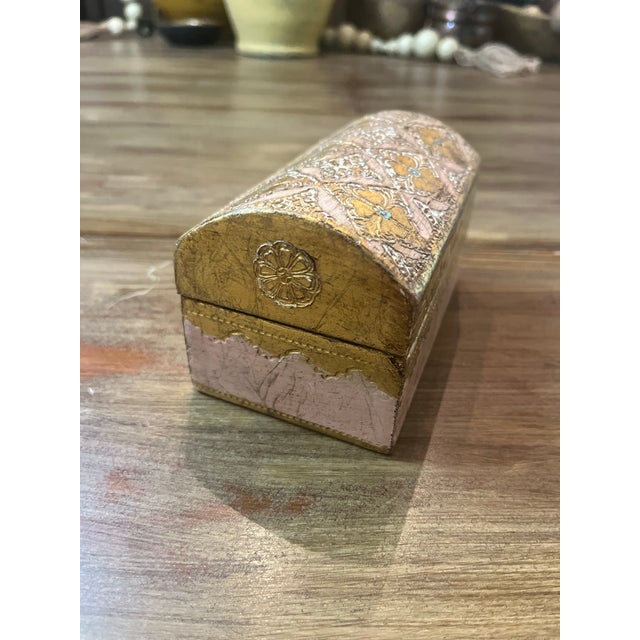 Gold Vintage Italian Florentine Gilt-Wood Dome Box For Sale - Image 8 of 9