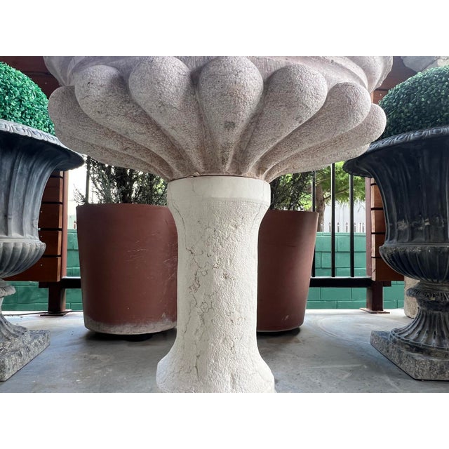 18th Century Italian Holy Water Font in Carved Marble For Sale In Dallas - Image 6 of 18