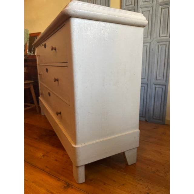 Dutch Chest of Drawers in Wood For Sale - Image 4 of 18