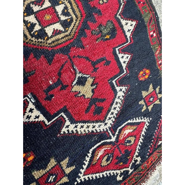 Small Mid-Century Turkish Yastik Rug from Bobyrugs, 1940s For Sale - Image 17 of 18