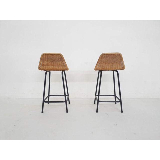 Vintage Dutch Rattan and Metal Bar Stools from Rohe Noordwolde, 1950s, Set of 2 For Sale - Image 6 of 12